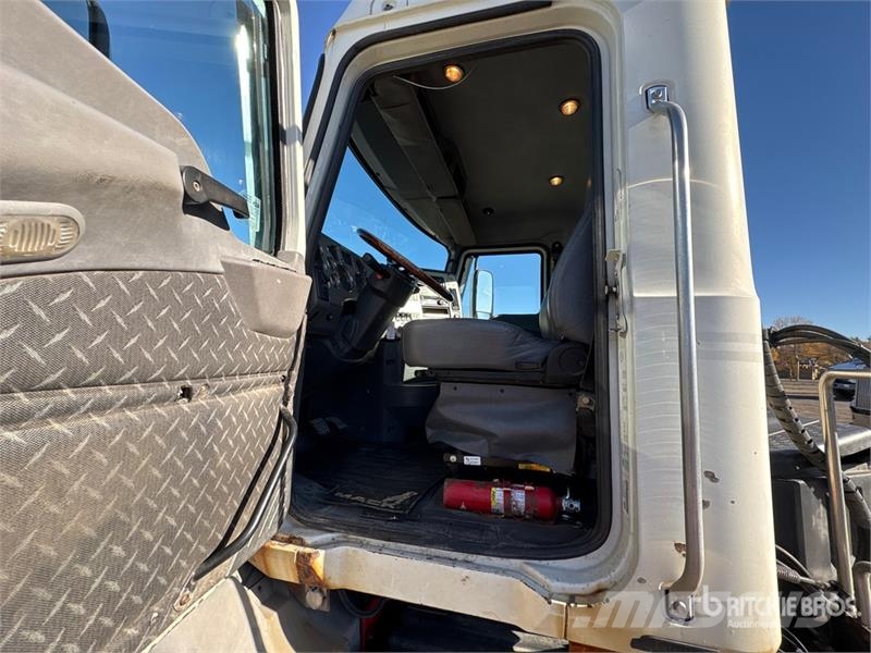 Mack CXU613 وحدات الجر