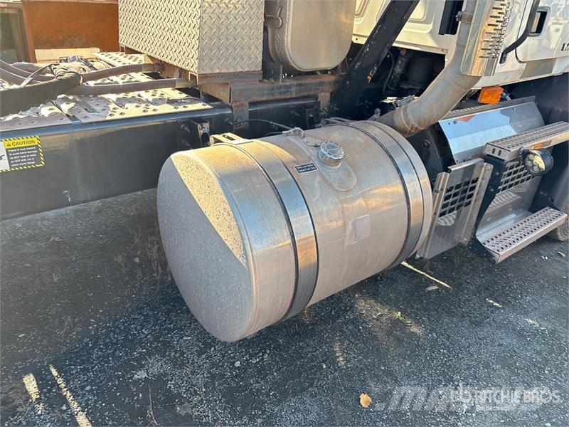 Mack CXU613 Tegljači