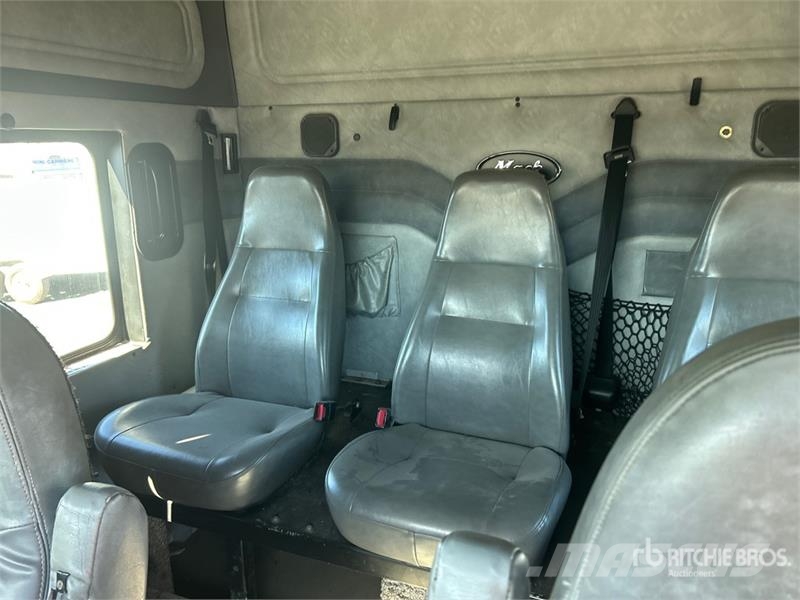 Mack CXU613 Tracteur routier