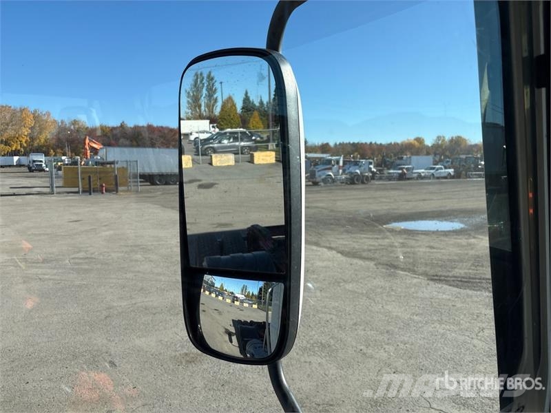 Mack CXU613 وحدات الجر