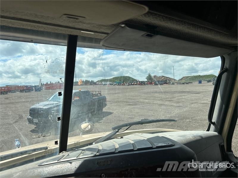 Mack CXU613 Autotractoare