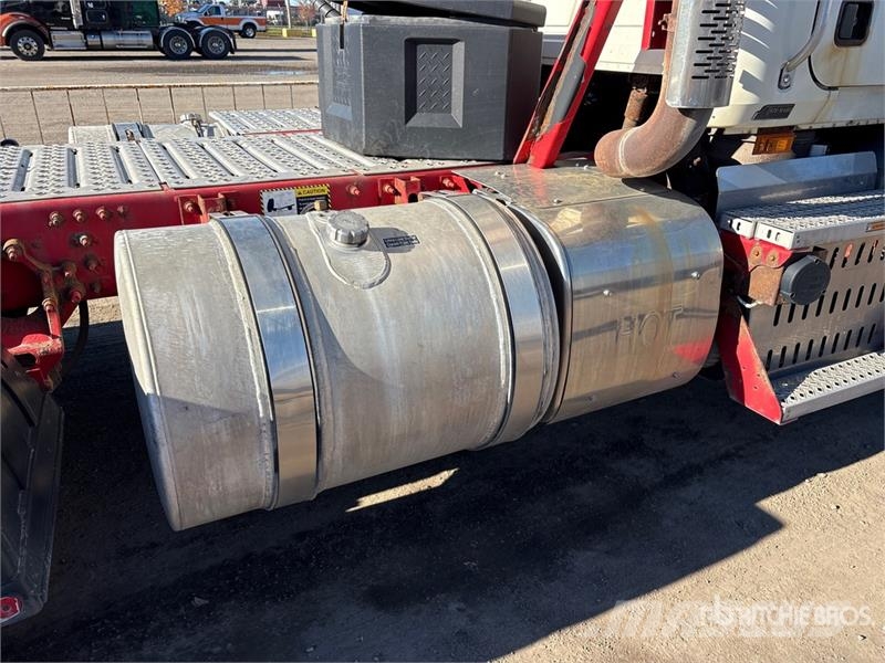 Mack CXU613 وحدات الجر