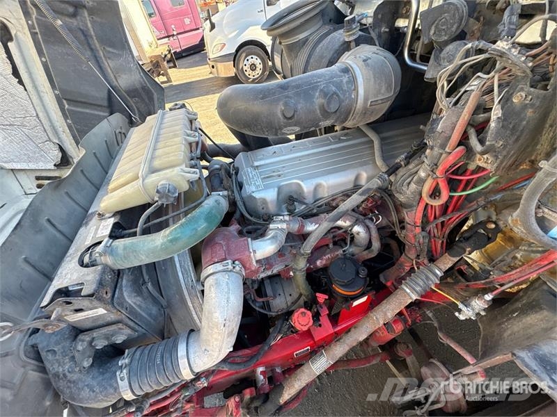 Mack CXU613 وحدات الجر