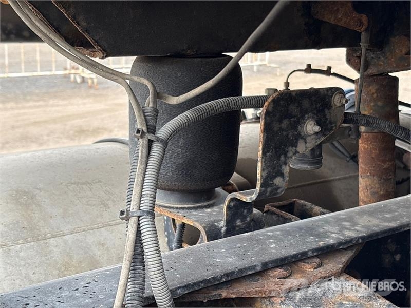 Mack CXU613 Vilcēji