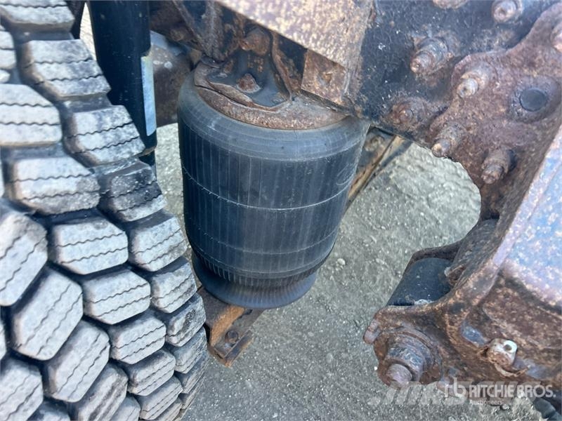 Mack CXU613 Tracteur routier