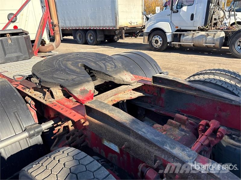 Mack CXU613 وحدات الجر