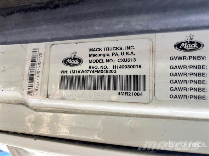 Mack CXU613 Vlačilci