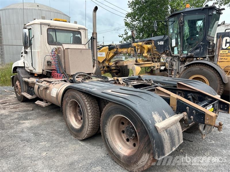 Mack CXU613 Motrici e Trattori Stradali