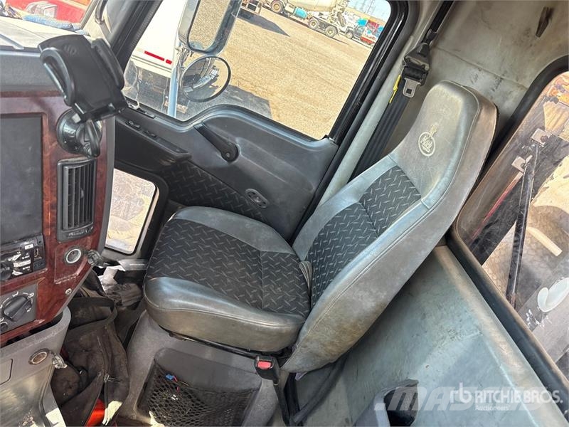 Mack CXU613 Autotractoare
