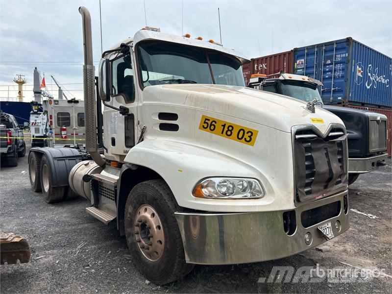 Mack CXU613 Motrici e Trattori Stradali