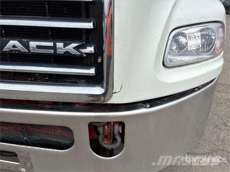 Mack CXU613 트랙터 유닛