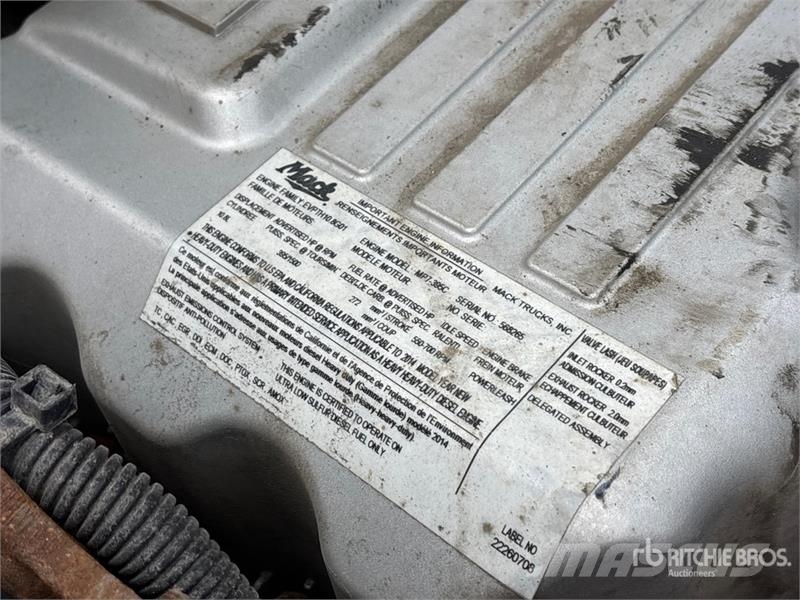 Mack CXU613 트랙터 유닛
