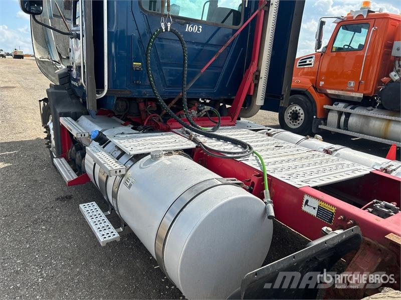 Mack CXU613 Sattelzugmaschinen