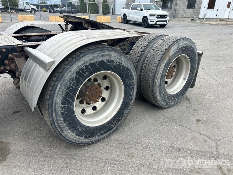 Mack CXU613 Tractor Units