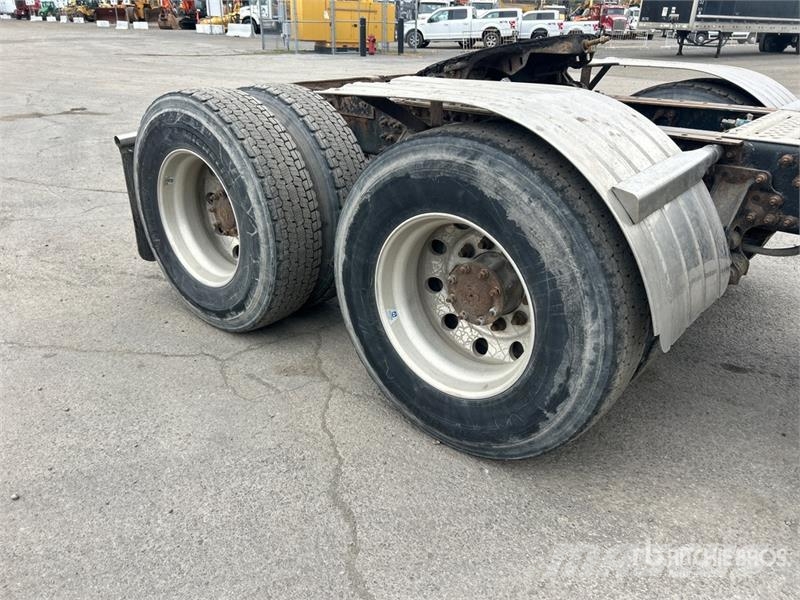 Mack CXU613 Tractor Units