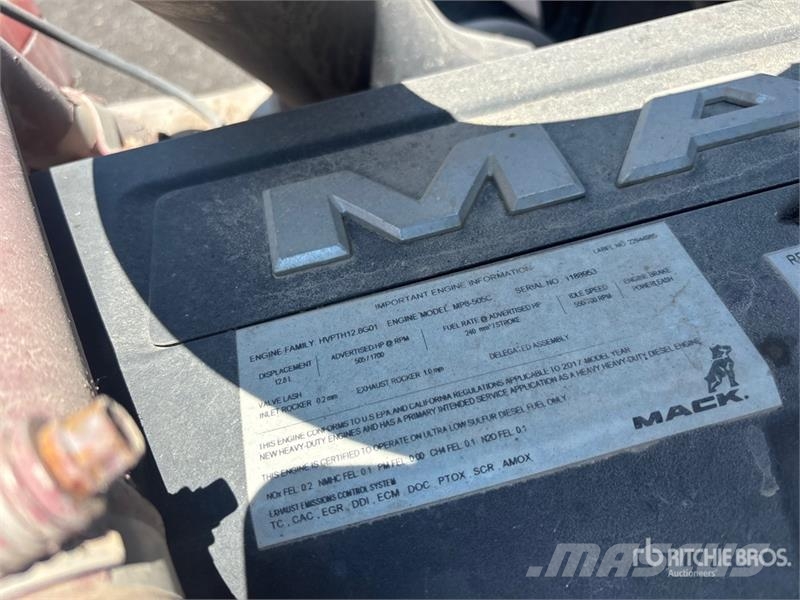 Mack CXU613 Truck Tractor Units