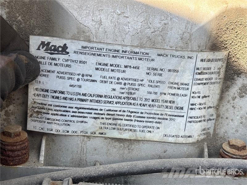 Mack CXU613 Autotractoare
