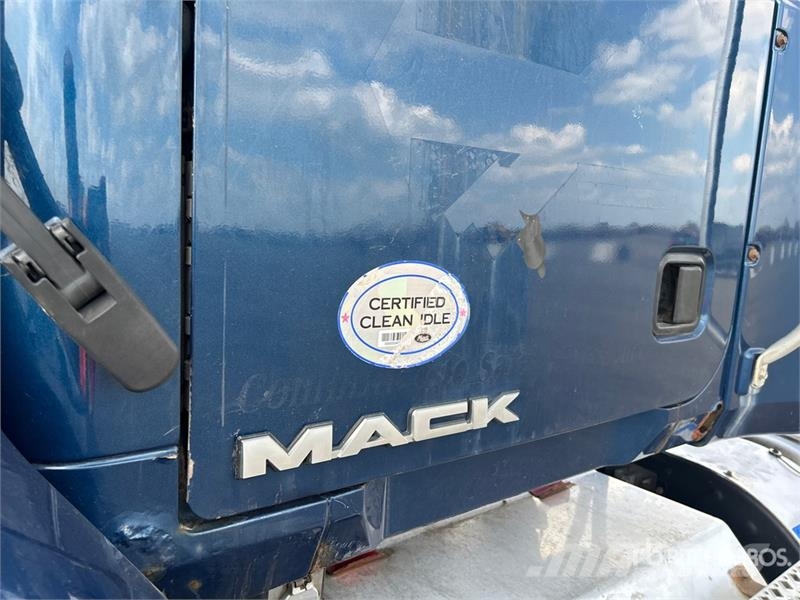 Mack CXU613 Sattelzugmaschinen