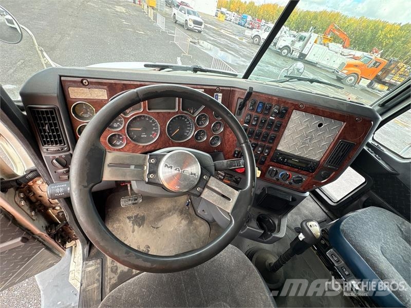 Mack CXU613 Ciągniki siodłowe