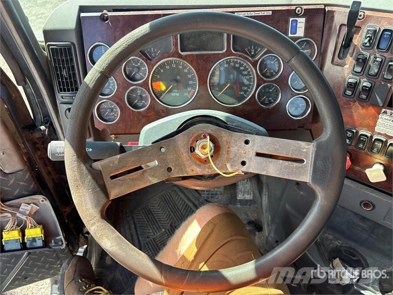 Mack CXU613 Autotractoare