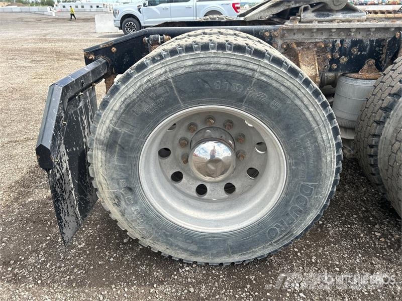 Mack CXU613 Autotractoare