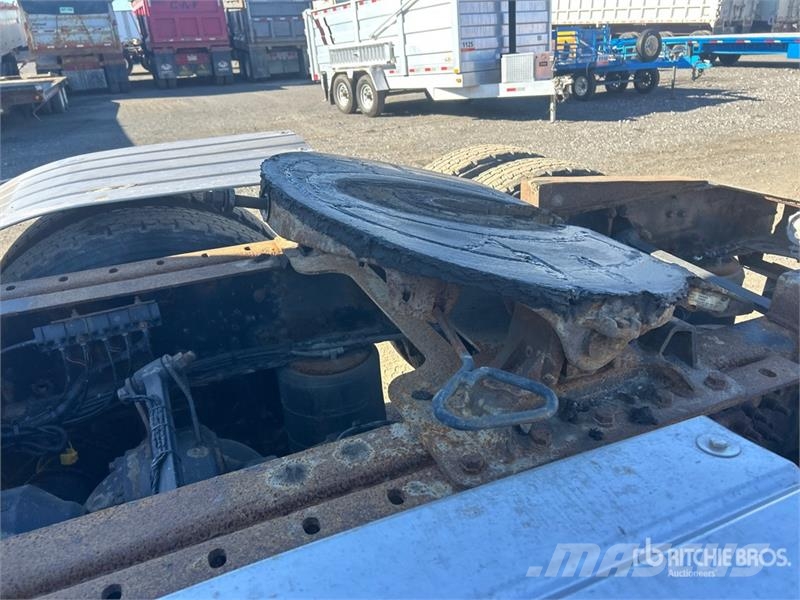 Mack CXU613 Tracteur routier