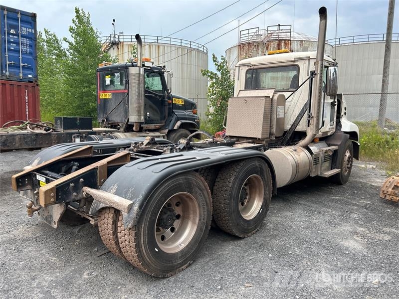 Mack CXU613 Motrici e Trattori Stradali