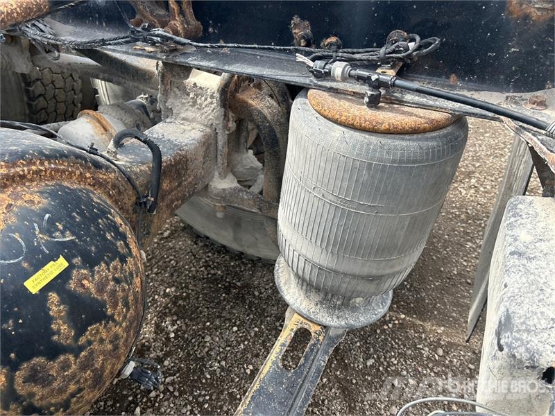 Mack CXU613 Autotractoare