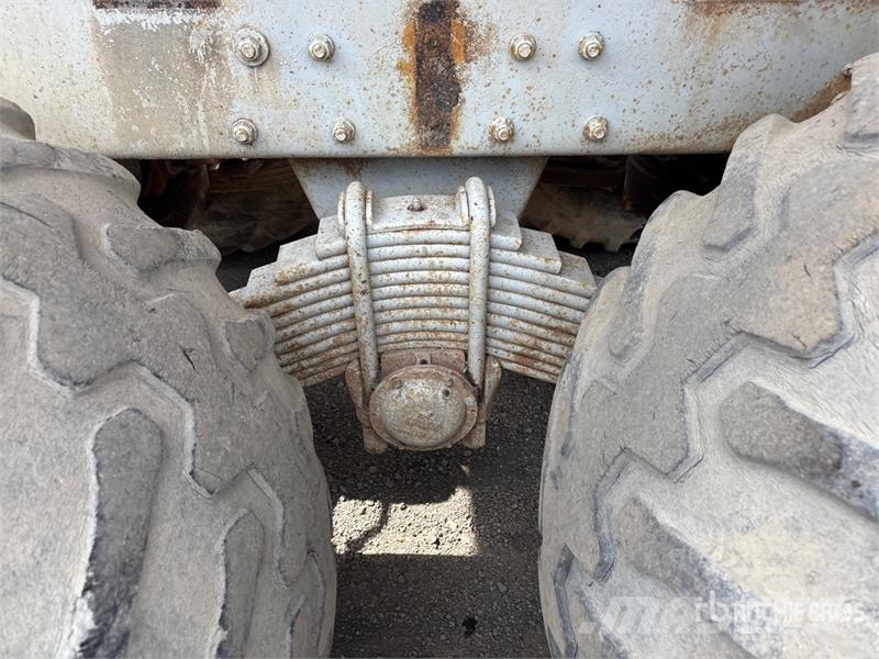 Mack DMM6866EX 6x6 Off-Highway T/A Dump Truck 傾卸式卡車