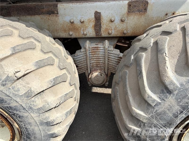 Mack DMM6866EX 6x6 Off-Highway T/A Dump Truck 傾卸式卡車
