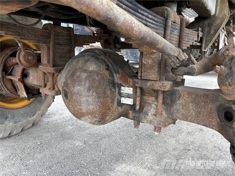 Mack DMM6866EX 6x6 Off-Highway T/A Dump Truck 傾卸式卡車