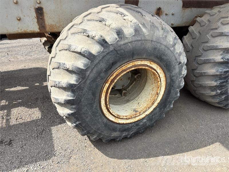 Mack DMM6866EX 6x6 Off-Highway T/A Dump Truck 傾卸式卡車