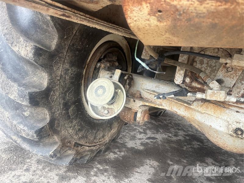Mack DMM6906EX 6x6 Off-Highway T/A Dump Truck Lastbiler med tip