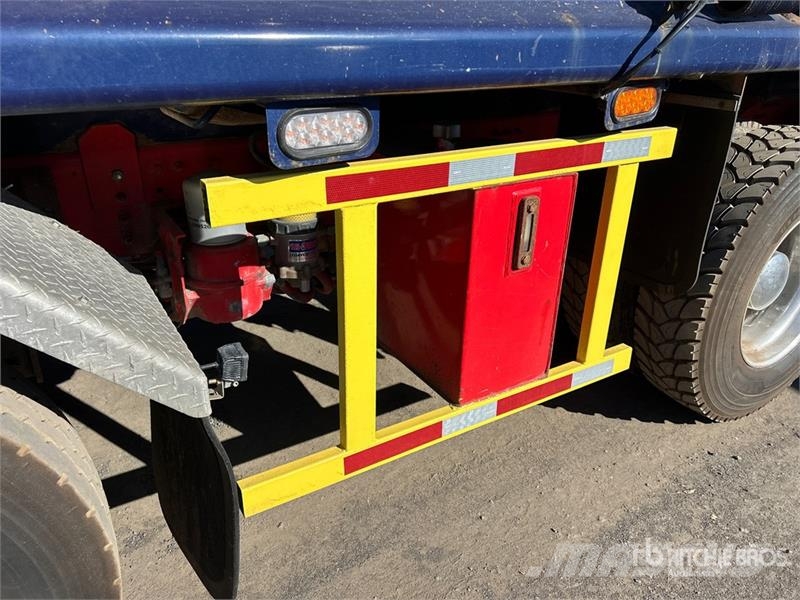 Mack GR64B 8x4 Twin-Steer T/A Dump Truck Tipper trucks