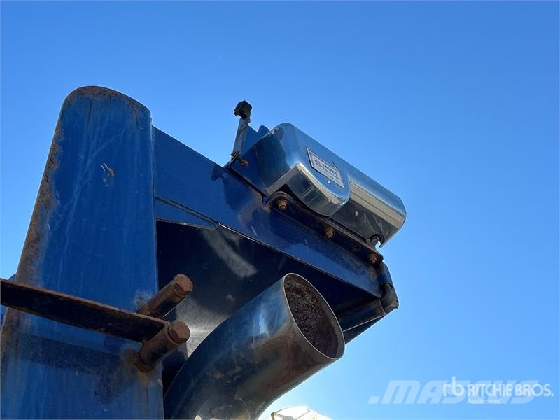 Mack GR64B 8x4 Twin-Steer T/A Dump Truck Tipper trucks