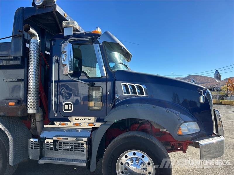 Mack GR64B 8x4 Twin-Steer T/A Dump Truck Tipper trucks