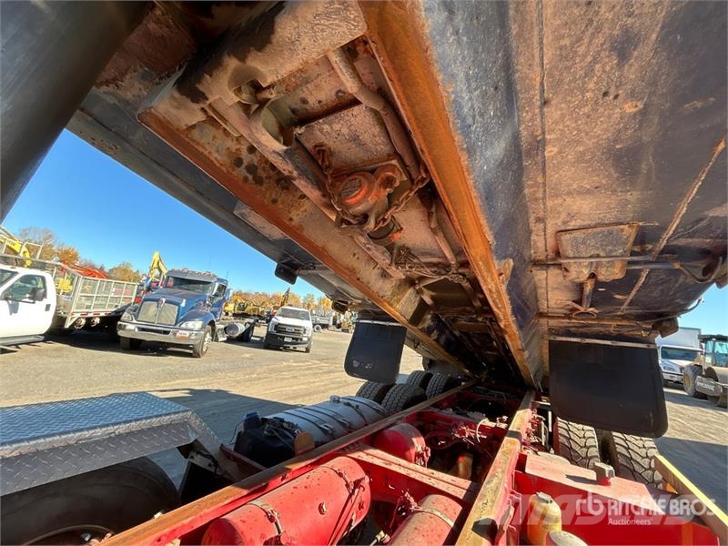 Mack GR64B 8x4 Twin-Steer T/A Dump Truck Tipper trucks