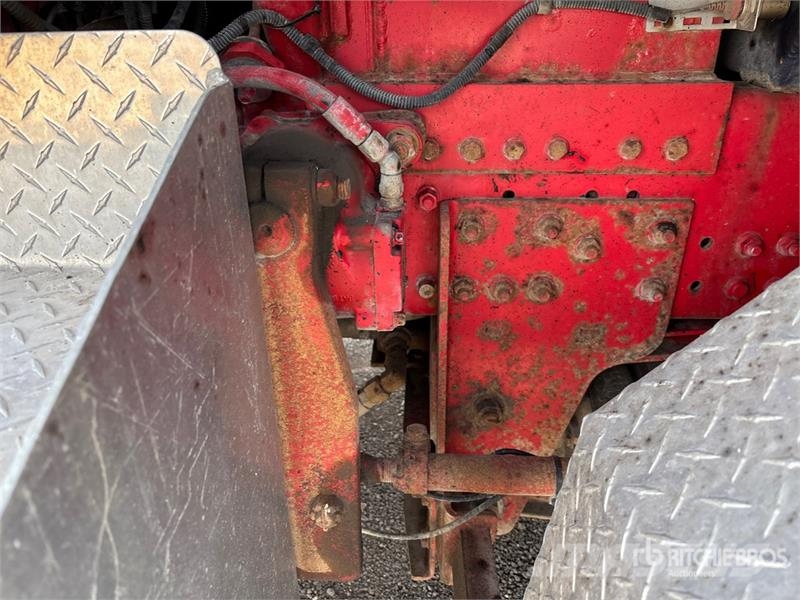 Mack GR64B 8x4 Twin-Steer T/A Dump Truck Kipper
