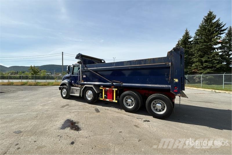Mack GR64B 8x4 Twin-Steer T/A Dump Truck Camion ribaltabili