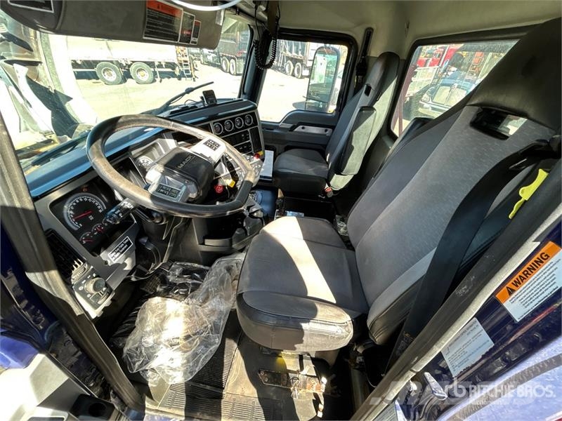 Mack GR64B 8x4 Twin-Steer T/A Dump Truck Tipper trucks