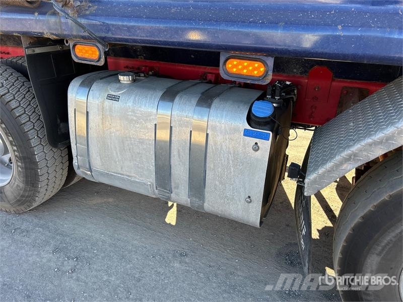 Mack GR64B 8x4 Twin-Steer T/A Dump Truck Tipper trucks