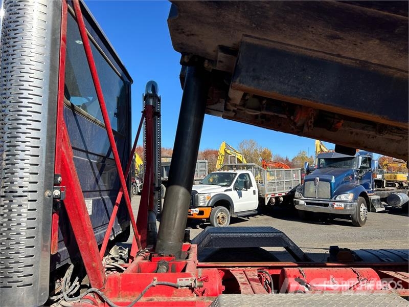 Mack GR64B 8x4 Twin-Steer T/A Dump Truck Tipper trucks