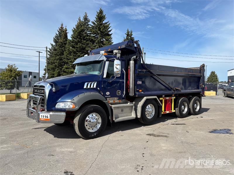 Mack GR64B 8x4 Twin-Steer T/A Dump Truck Camion ribaltabili