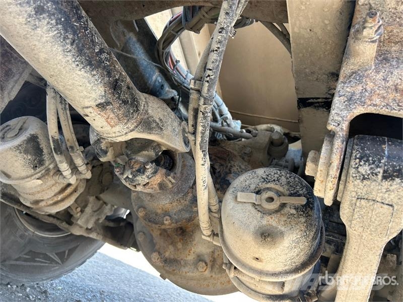 Mack GR64B Granite 8x4 Tri/A Dump Truck Kiper tovornjaki