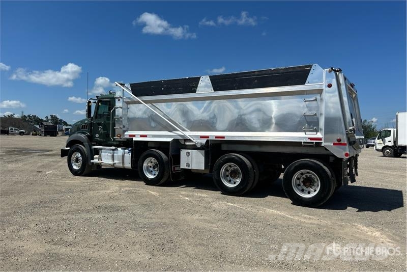 Mack GR64B Granite 8x4 Tri/A Dump Truck Kiper tovornjaki