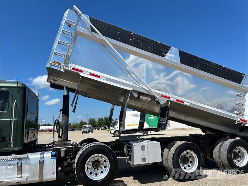 Mack GR64B Granite 8x4 Tri/A Dump Truck Kiper tovornjaki