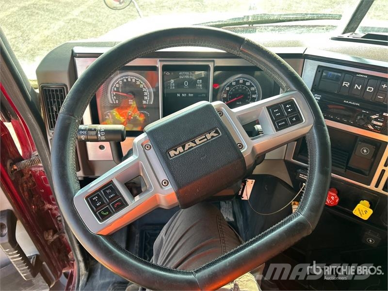 Mack Granite 傾卸式卡車