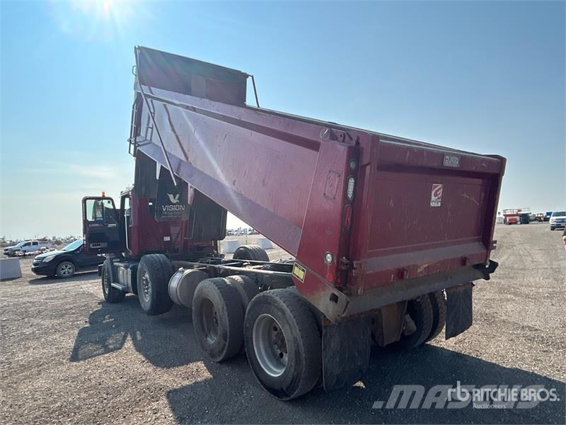 Mack Granite 傾卸式卡車