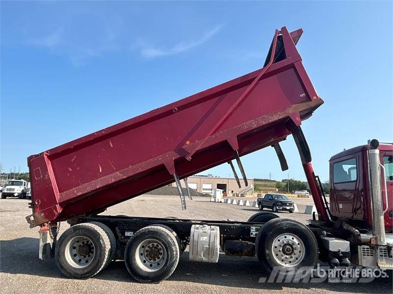 Mack Granite 傾卸式卡車