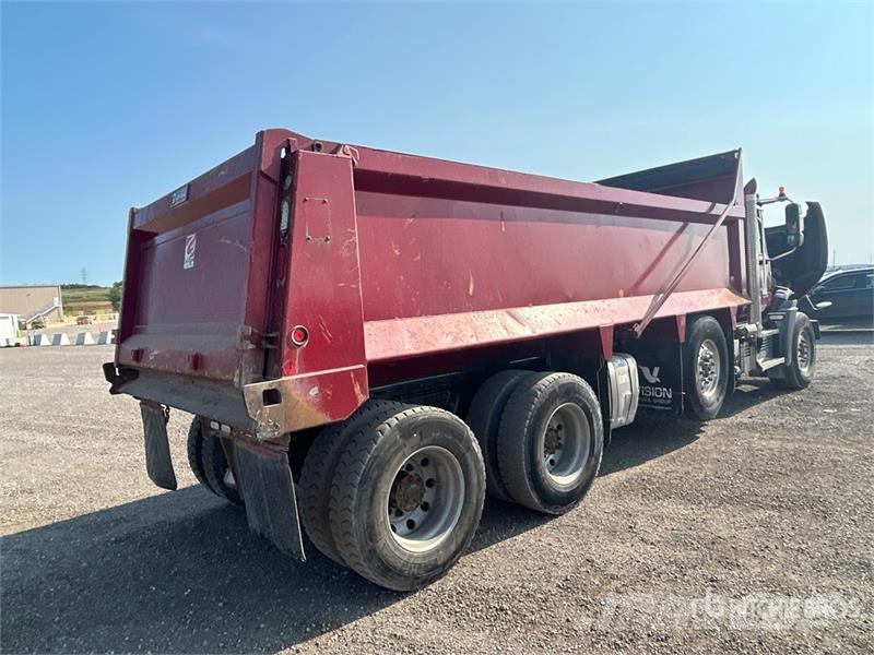 Mack Granite 傾卸式卡車